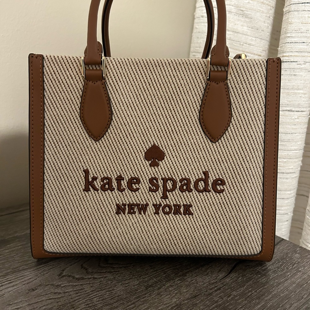Kate Spade Ellie Small Tote - Picture 4 of 5